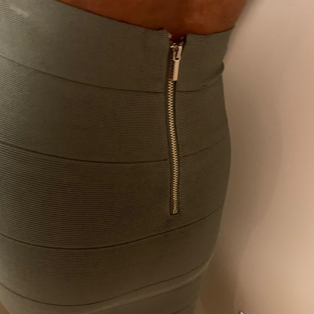 Bebe skirt - Picture 3 of 4
